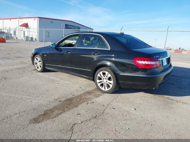 2011 MERCEDES-BENZ E 350 BLUETEC WDDHF2EB4BA320657 Photo 2