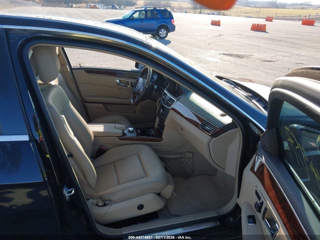 2011 MERCEDES-BENZ E 350 BLUETEC WDDHF2EB4BA320657 Photo 4
