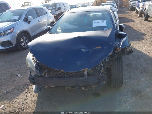 Toyota COROLLA SE 2018 5YFBURHEXJP814486 Image 13