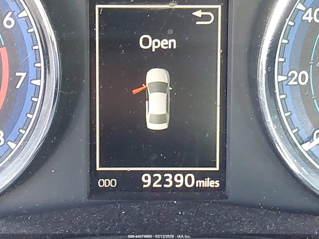 Toyota COROLLA SE 2018 5YFBURHEXJP814486 Image 16