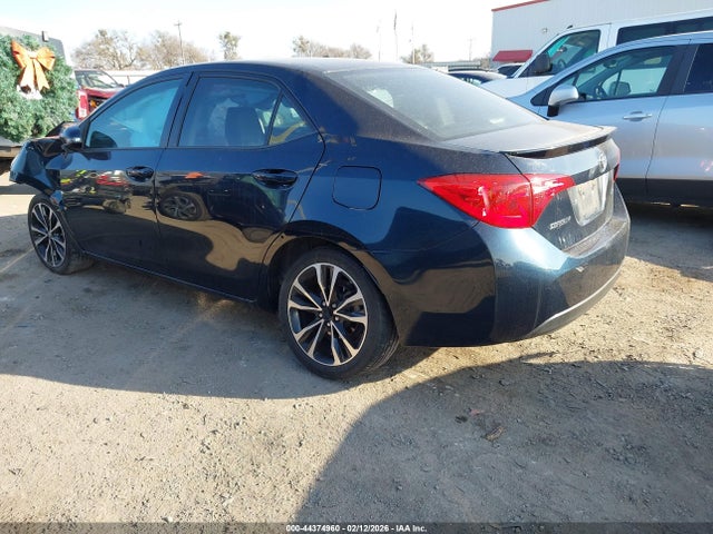 Toyota COROLLA SE 2018 5YFBURHEXJP814486 Image 3