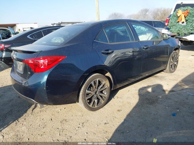 Toyota COROLLA SE 2018 5YFBURHEXJP814486 Image 4