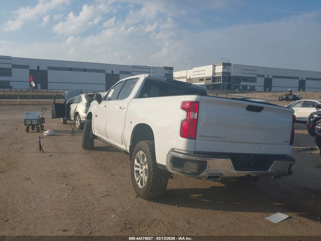2022 CHEVROLET SILVERADO 1500 1GCUDGET6NZ595294 Photo 2