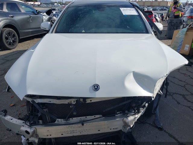 2018 Mercedes-benz E 300 მანქანა იყიდება აუქციონზე, vin: WDDZF4JB5JA345152, აუქციონის ნომერი: 44375045