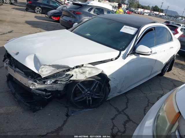 2018 Mercedes-benz E 300 მანქანა იყიდება აუქციონზე, vin: WDDZF4JB5JA345152, აუქციონის ნომერი: 44375045