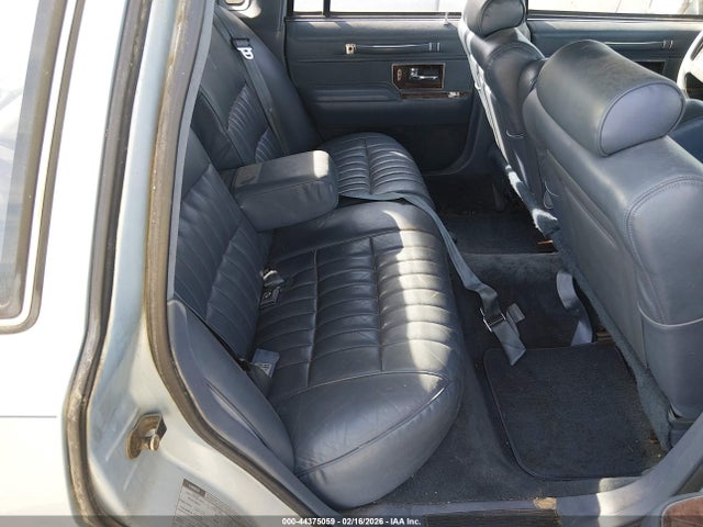 44375059 :رقم المزاد ، 1LNLM81WXNY648307 vin ، 1992 Lincoln Town Car Executive مزاد بيع