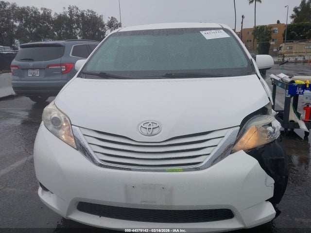 Toyota Sienna Le 8 Passenger 2015 5TDKK3DC9FS553972 Image 12
