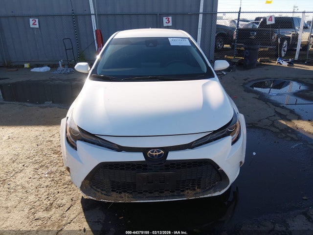 Toyota Corolla Hybrid Le 2022 JTDEAMDE7N3013155 Image 13
