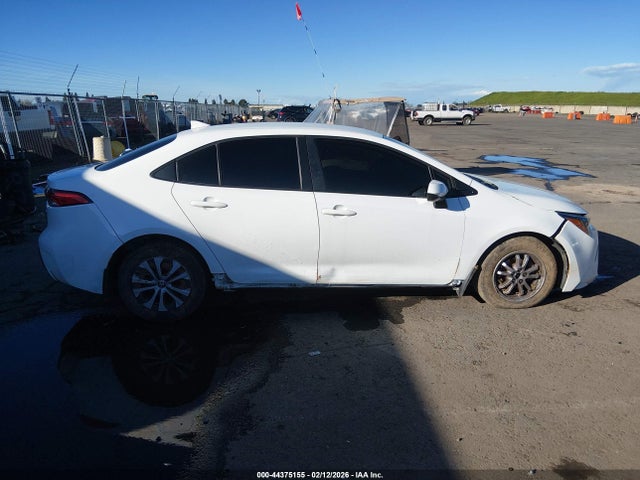 Toyota Corolla Hybrid Le 2022 JTDEAMDE7N3013155 Image 14