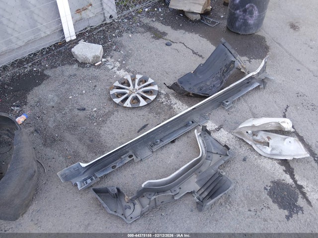 Toyota Corolla Hybrid Le 2022 JTDEAMDE7N3013155 Image 12
