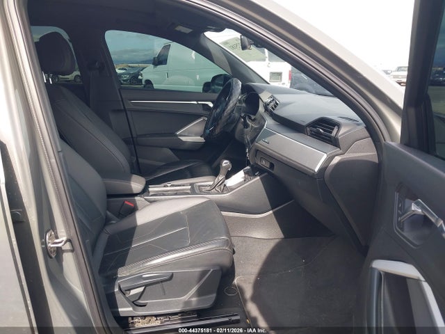 Продажа на аукционе авто 2020 Audi Q3 Premium 45 Tfsi S Line Quattro Tiptronic, vin: WA1DECF32L1026338, номер лота: 44375181