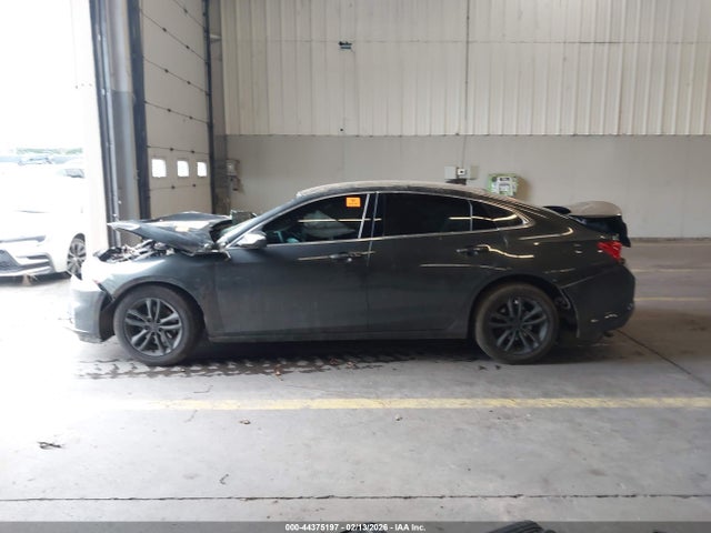 1G1ZE5ST4HF271870 Chevrolet MALIBU 1LT