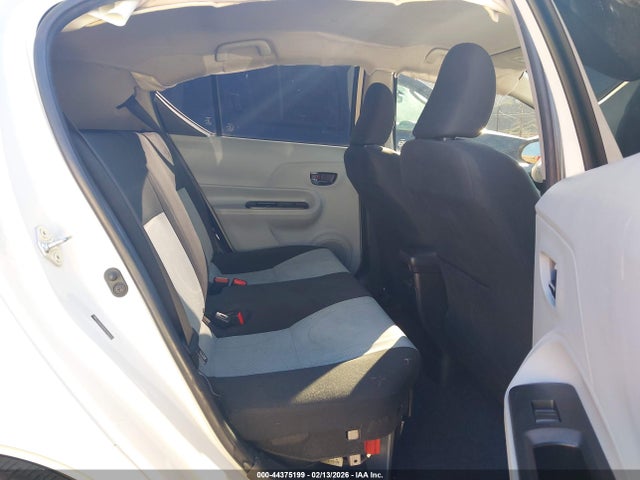 Toyota Prius C Two 2014 JTDKDTB39E1085136 Image 8