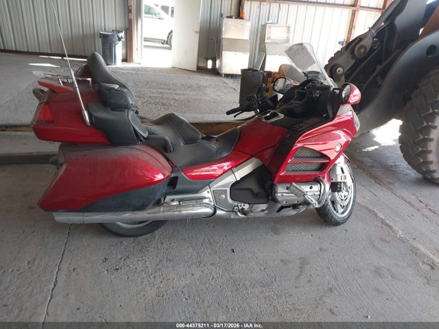 JH2SC68G6GK401806 Honda GL1800