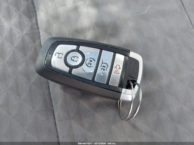 1FMCU9G69NUA43070 Ford ESCAPE SE