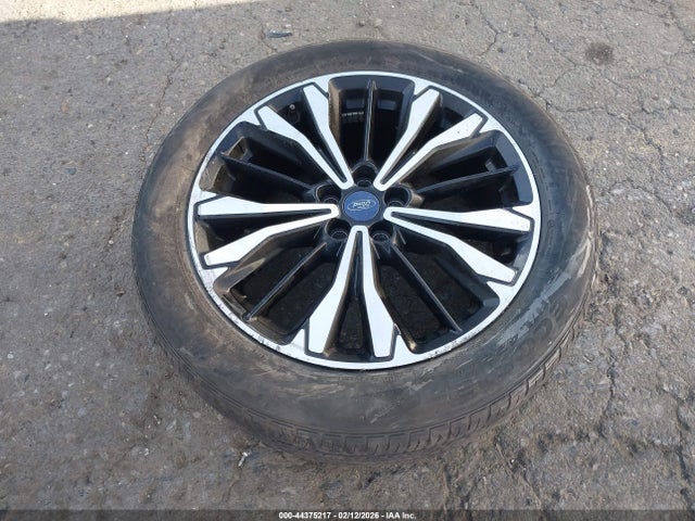 1FMCU9G69NUA43070 Ford ESCAPE SE