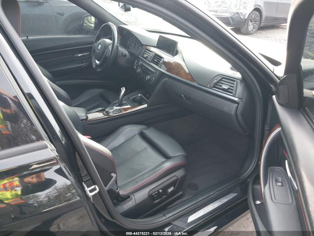 BMW 328i Xdrive 2015 WBA3B5C59FF960965 Image 17