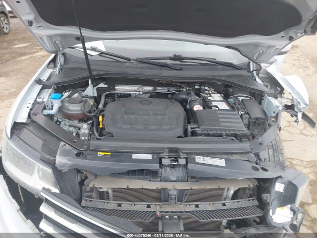 44375246 :رقم المزاد ، 3VV3B7AX5JM039078 vin ، 2018 Volkswagen Tiguan 2.0t Se/2.0t Sel مزاد بيع