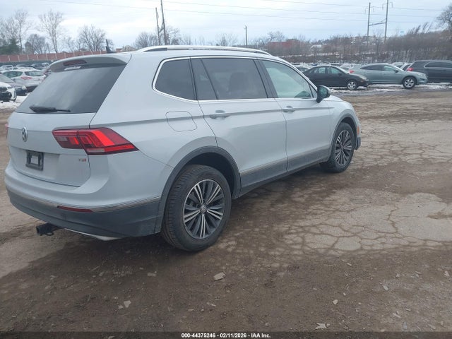 44375246 :رقم المزاد ، 3VV3B7AX5JM039078 vin ، 2018 Volkswagen Tiguan 2.0t Se/2.0t Sel مزاد بيع