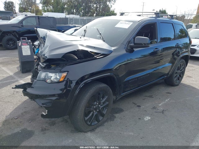 1C4RJFAG7JC436833 Jeep Grand Cherokee Altitude 4x4