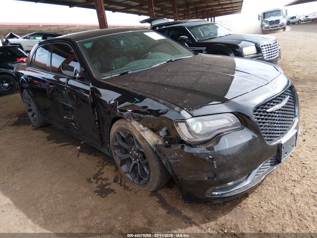2019 Chrysler 300 300s მანქანა იყიდება აუქციონზე, vin: 2C3CCABG2KH585459, აუქციონის ნომერი: 44375255