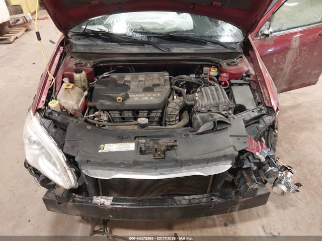 44375265 :رقم المزاد ، 1C3BC1FB2BN584197 vin ، 2011 Chrysler 200 Touring مزاد بيع