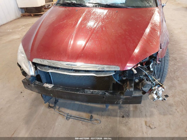 44375265 :رقم المزاد ، 1C3BC1FB2BN584197 vin ، 2011 Chrysler 200 Touring مزاد بيع