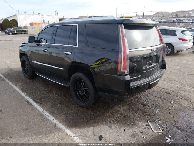 2017 CADILLAC ESCALADE 1GYS4BKJ9HR133260 Photo 2