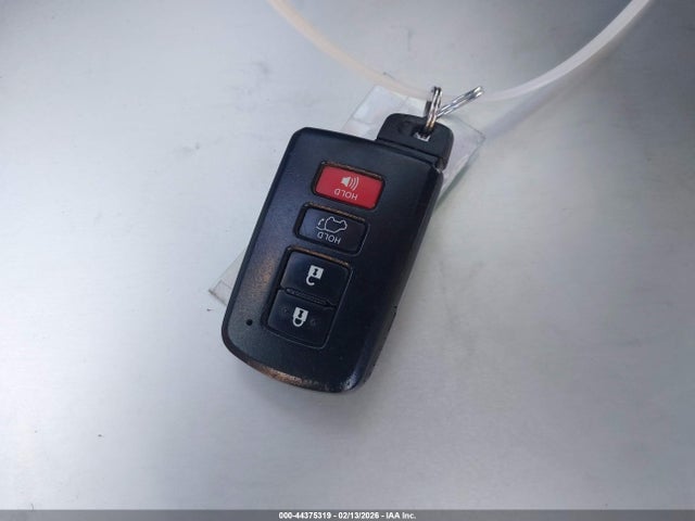 JTMRJREV4GD041800 Toyota Rav4 Hybrid Xle