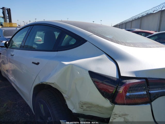 2021 TESLA MODEL 3 5YJ3E1EA0MF996770 Photo 2