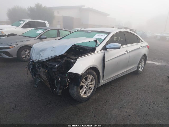 2013 Hyundai Sonata Gls მანქანა იყიდება აუქციონზე, vin: 5NPEB4AC6DH715017, აუქციონის ნომერი: 44375382