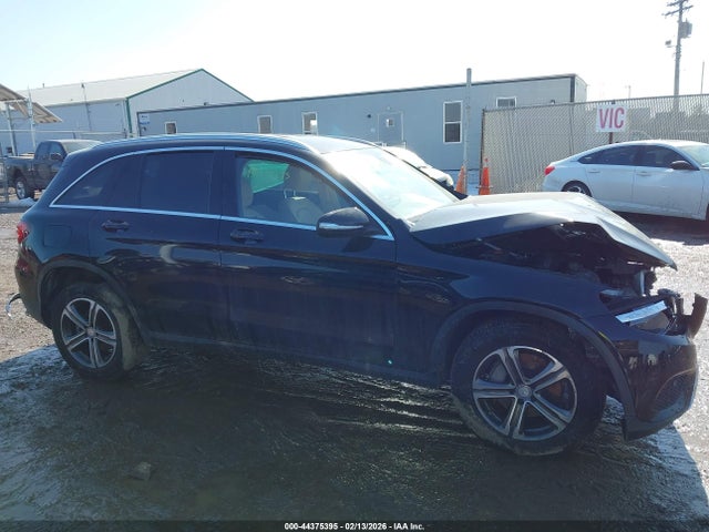 2016 Mercedes-benz Glc 300 მანქანა იყიდება აუქციონზე, vin: WDC0G4JBXGF036332, აუქციონის ნომერი: 44375395