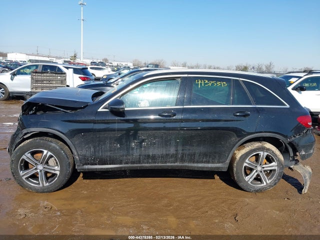 2016 Mercedes-benz Glc 300 მანქანა იყიდება აუქციონზე, vin: WDC0G4JBXGF036332, აუქციონის ნომერი: 44375395