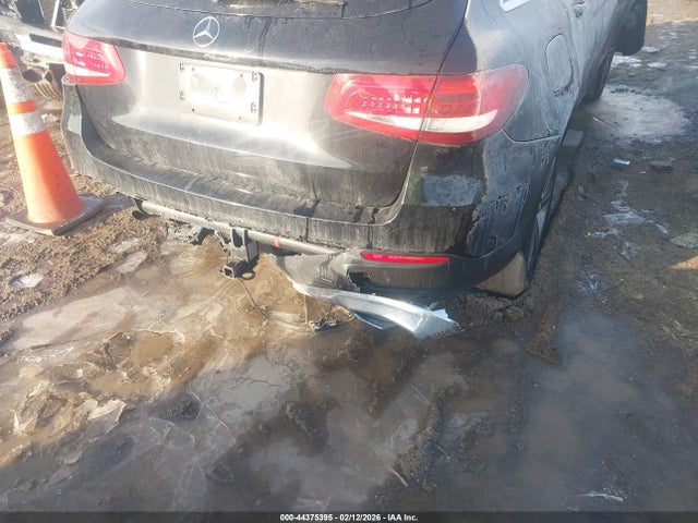 2016 Mercedes-benz Glc 300 მანქანა იყიდება აუქციონზე, vin: WDC0G4JBXGF036332, აუქციონის ნომერი: 44375395