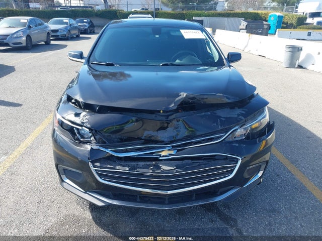 1G1ZD5ST8JF141258 Chevrolet MALIBU LT