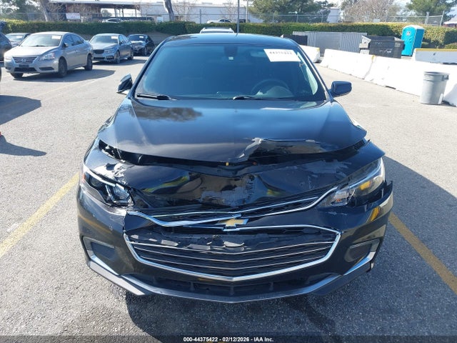 1G1ZD5ST8JF141258 Chevrolet MALIBU LT