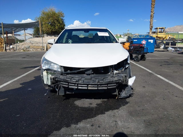 4T1BF1FK0FU918964 Toyota CAMRY XLE