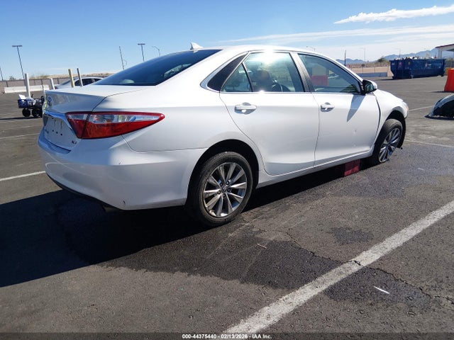 4T1BF1FK0FU918964 Toyota CAMRY XLE