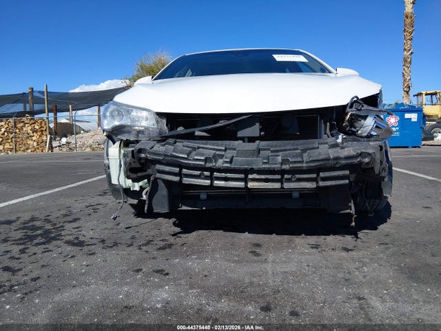 4T1BF1FK0FU918964 Toyota CAMRY XLE