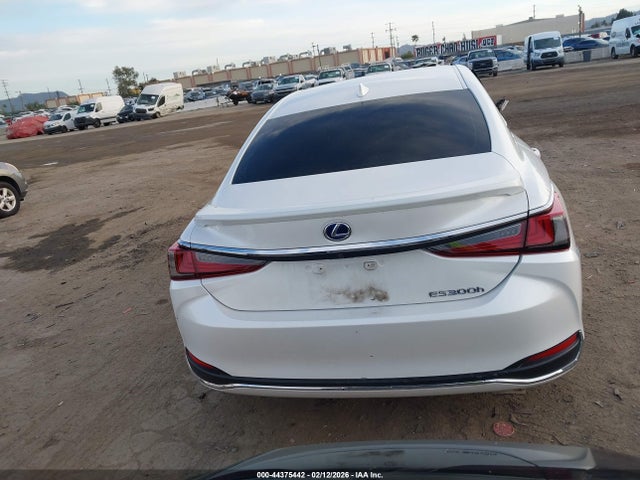 44375442 :رقم المزاد ، 58ACA1C17MU010211 vin ، 2021 Lexus Es 300h مزاد بيع