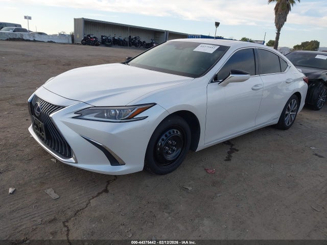44375442 :رقم المزاد ، 58ACA1C17MU010211 vin ، 2021 Lexus Es 300h مزاد بيع