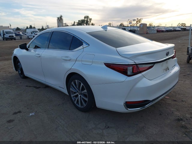 44375442 :رقم المزاد ، 58ACA1C17MU010211 vin ، 2021 Lexus Es 300h مزاد بيع