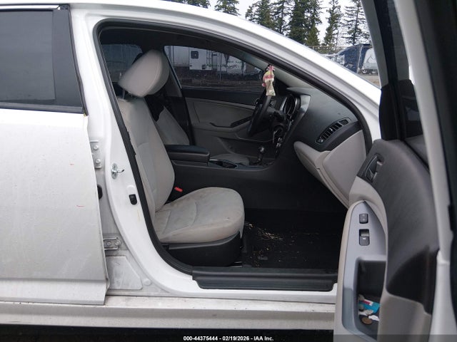 5XXGM4A76EG345951 KIA Optima Lx