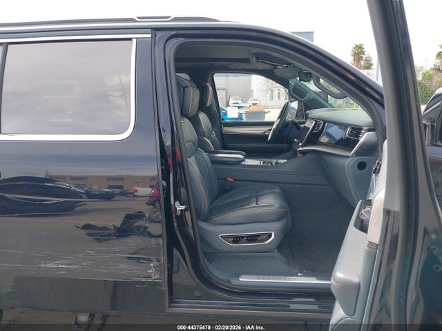 2022 JEEP GRAND WAGONEER 1C4SJVGJ7NS159093 Photo 4