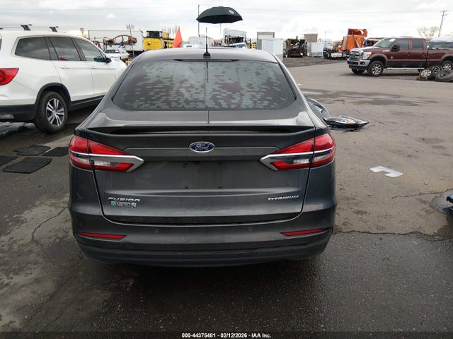 Ford Fusion Energi Titanium 2019 3FA6P0SU8KR232280 Image 17