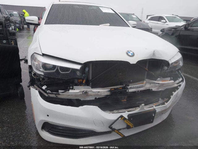 2018 BMW 530E WBAJA9C51JB249777 Photo 5