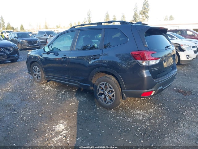 Subaru Forester Premium 2019 JF2SKAGC6KH536126 Image 3