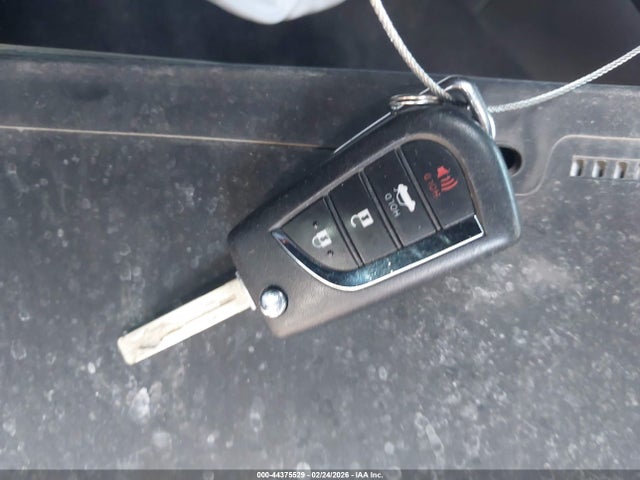 JTDS4RCE6LJ011656 Toyota COROLLA SE