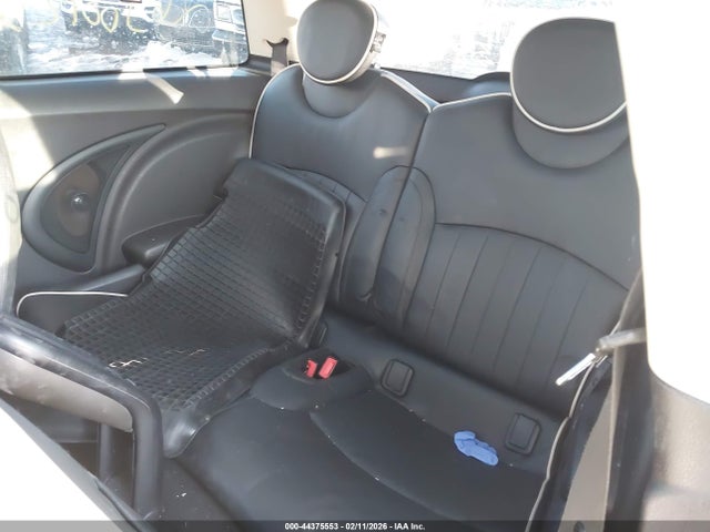 2011 MINI COOPER WMWSU3C54BT099488 Photo 7