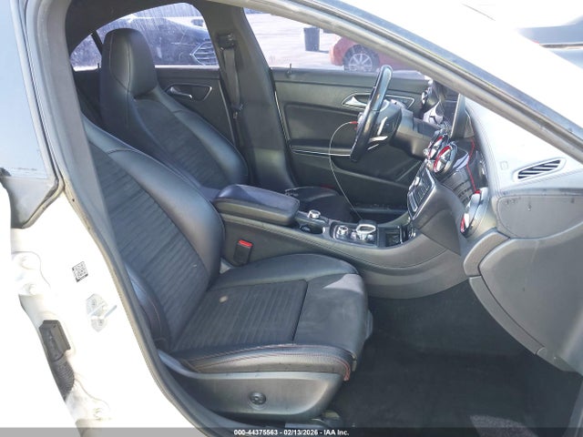 2018 MERCEDES-BENZ AMG CLA 45 WDDSJ5CB4JN568181 Photo 4